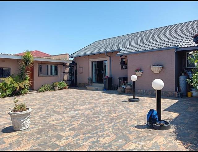 4 BEDROOM HOUSE FOR SALE IN ELSPARK